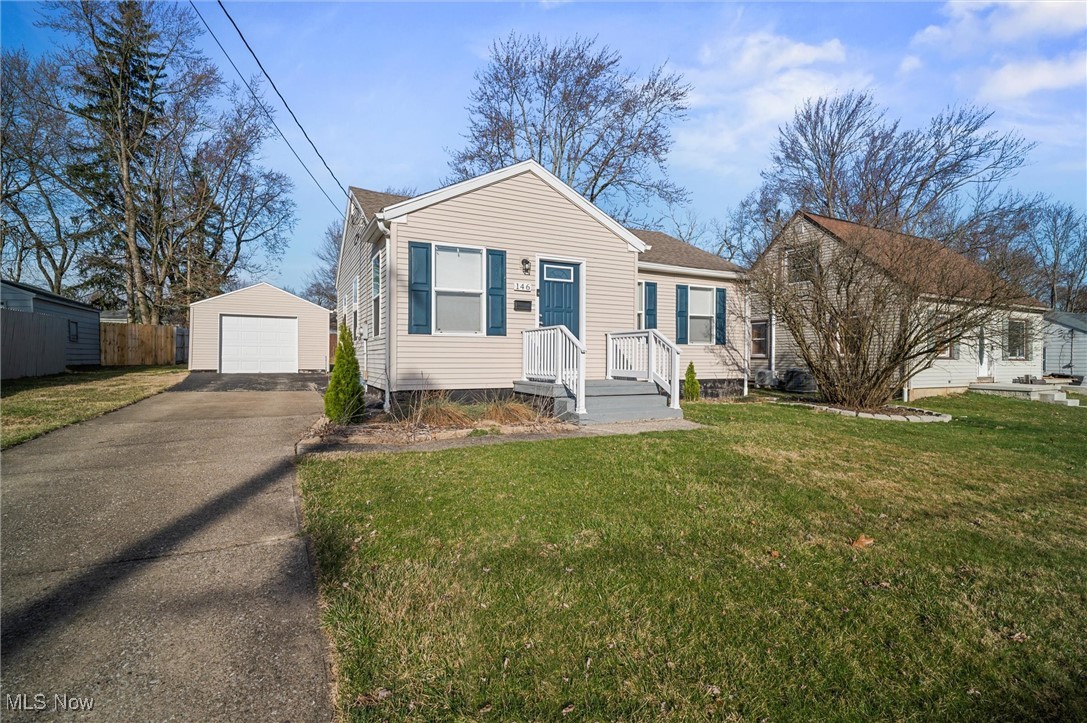 146 Aldrich Road Youngstown, OH 44515 - Photo 2 of 23