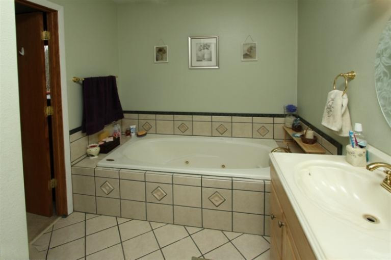 42681 82nd Avenue Decatur, MI 49045 - Photo 13 of 34 Additional Photo