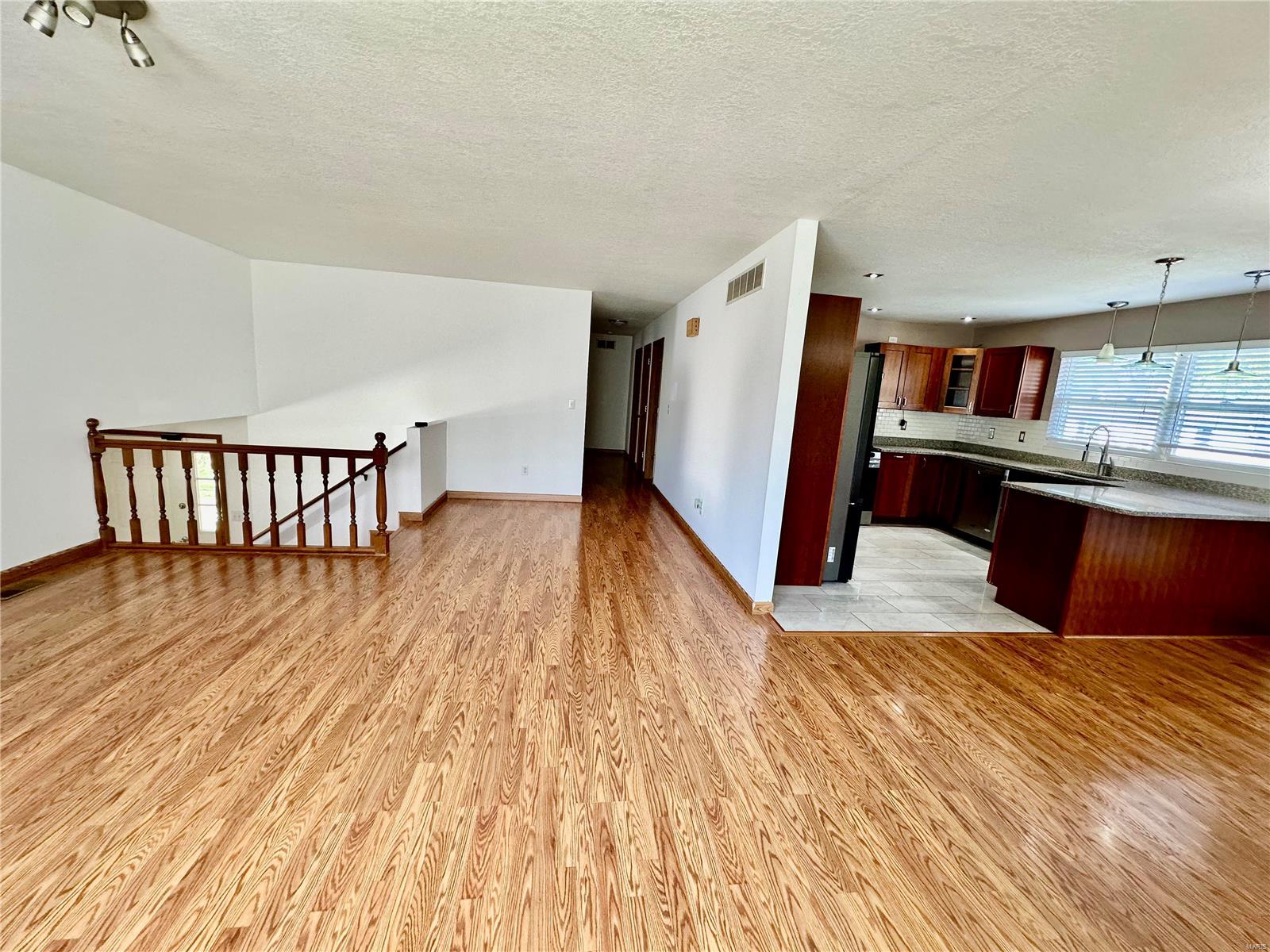 2436 Union School Road Alton, IL 62002 - Photo 2 of 58 Gallery Image 2