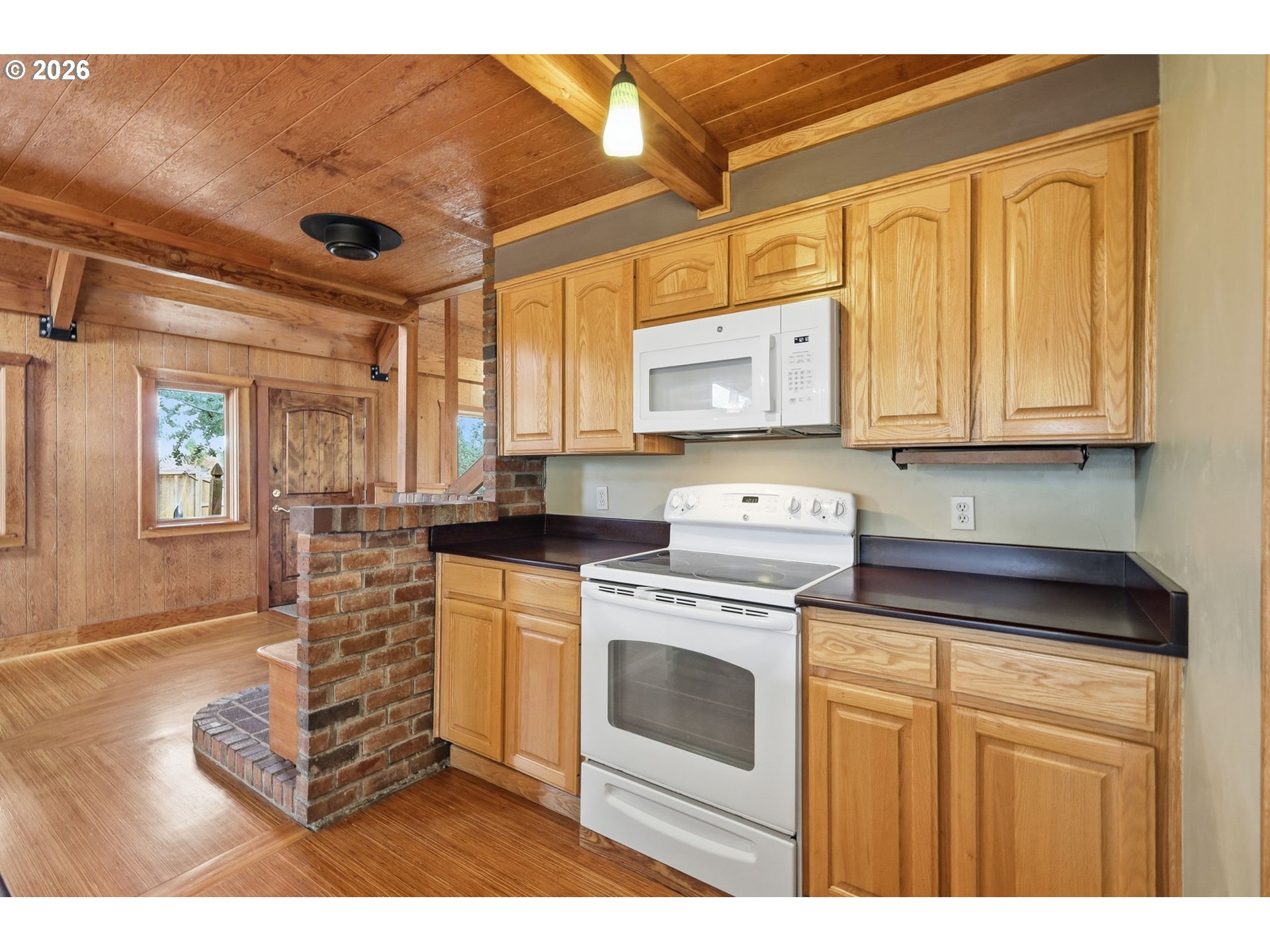 2096 1/2 Arthur Street Eugene, OR 97405 - Photo 11 of 48