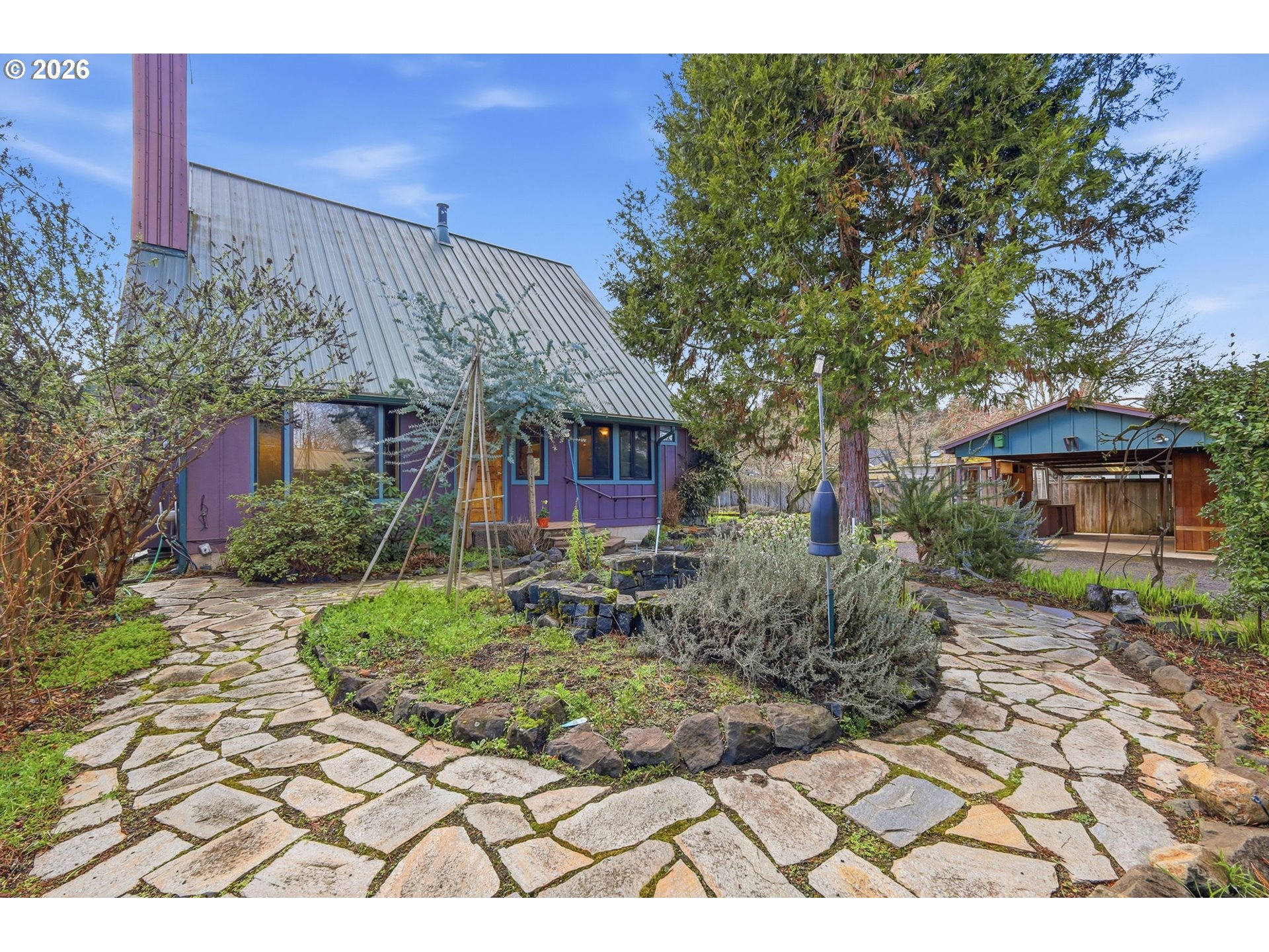 2096 1/2 Arthur Street Eugene, OR 97405 - Photo 3 of 48