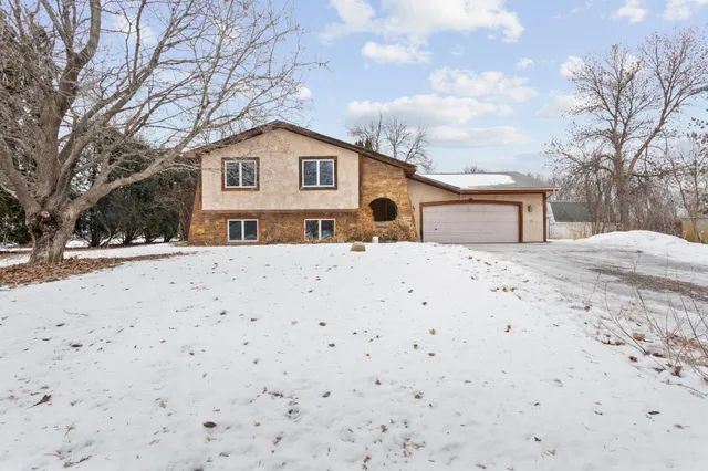 $274,900 | 8090 Urbandale Lane North, Maple Grove, MN 55311