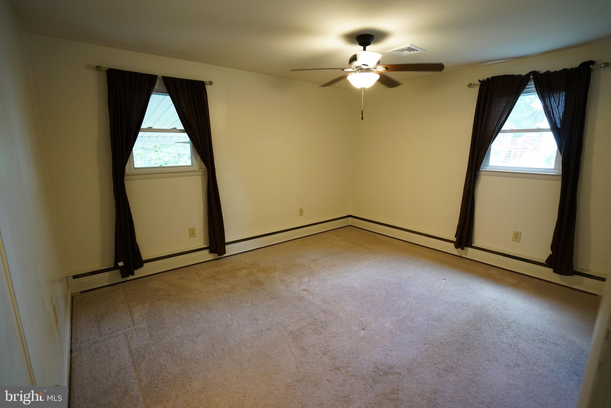 1385 Chestnut Grove Road Pottstown, PA 19464 - Photo 12 of 30 Gallery Image 12