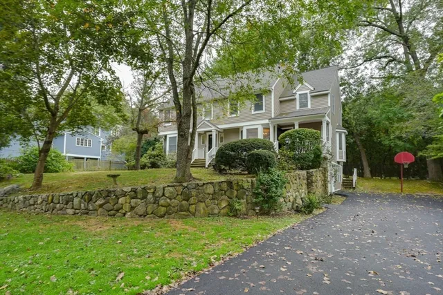 $1,825,000 | 94 Rice Street, Wellesley, MA 02482
