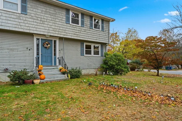 $2,800 | 4 Sandberg Road, Unit R, Billerica, MA 01821