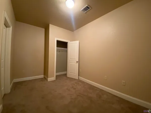 $1,800 | 4848 Windsor Village Drive, Unit 74, St. George, LA 70817