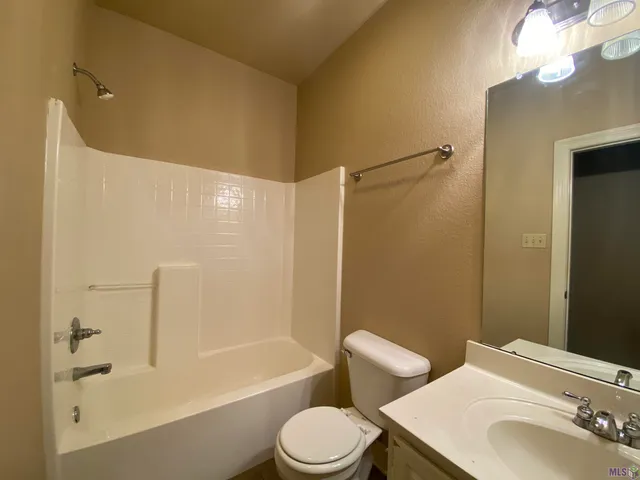 $1,900 | 4848 Windsor Village Drive, Unit 74, St. George, LA 70817