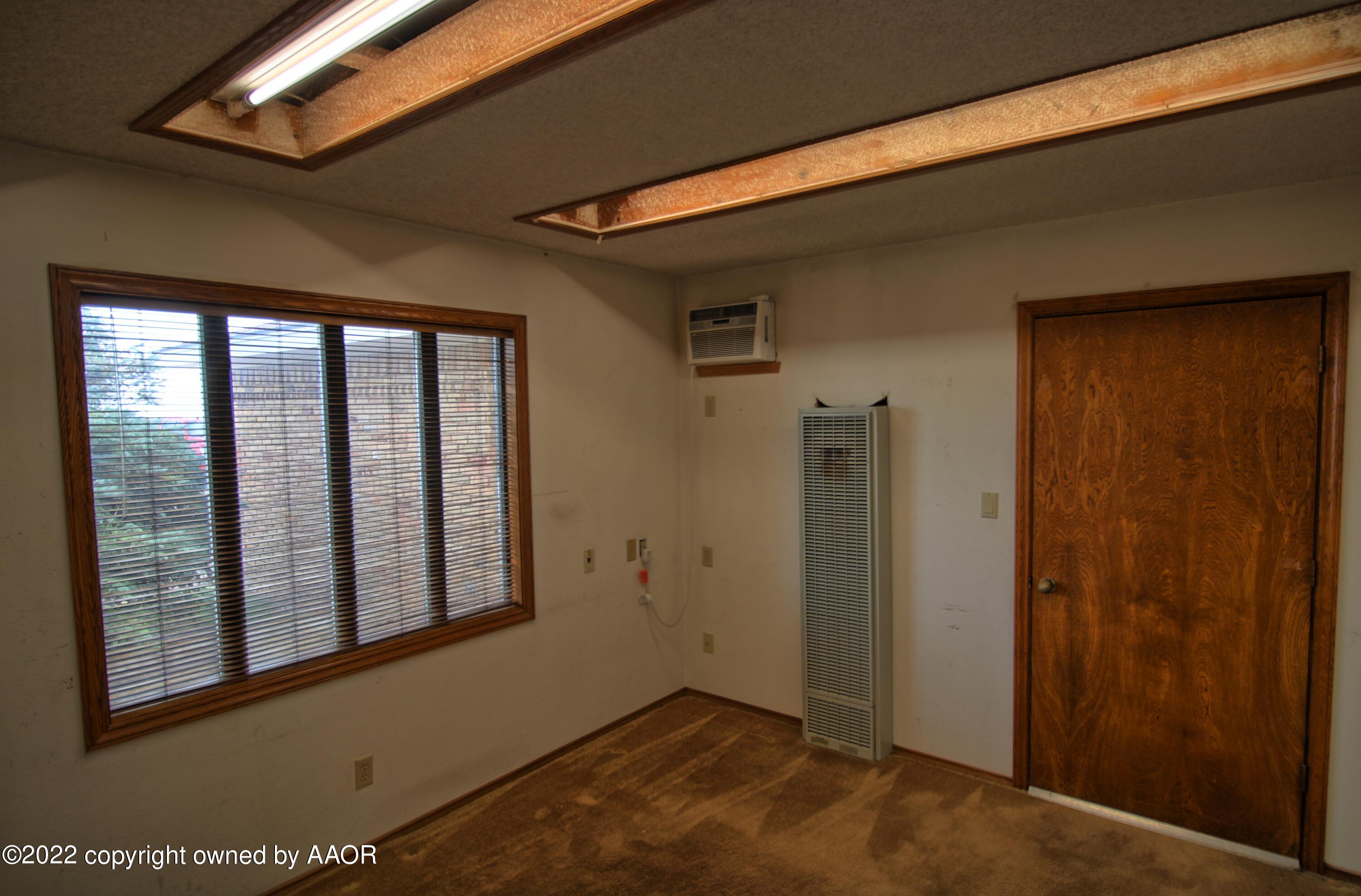 12475 Spur 192 Perryton, TX 79070 - Photo 21 of 21 Spur 192 office