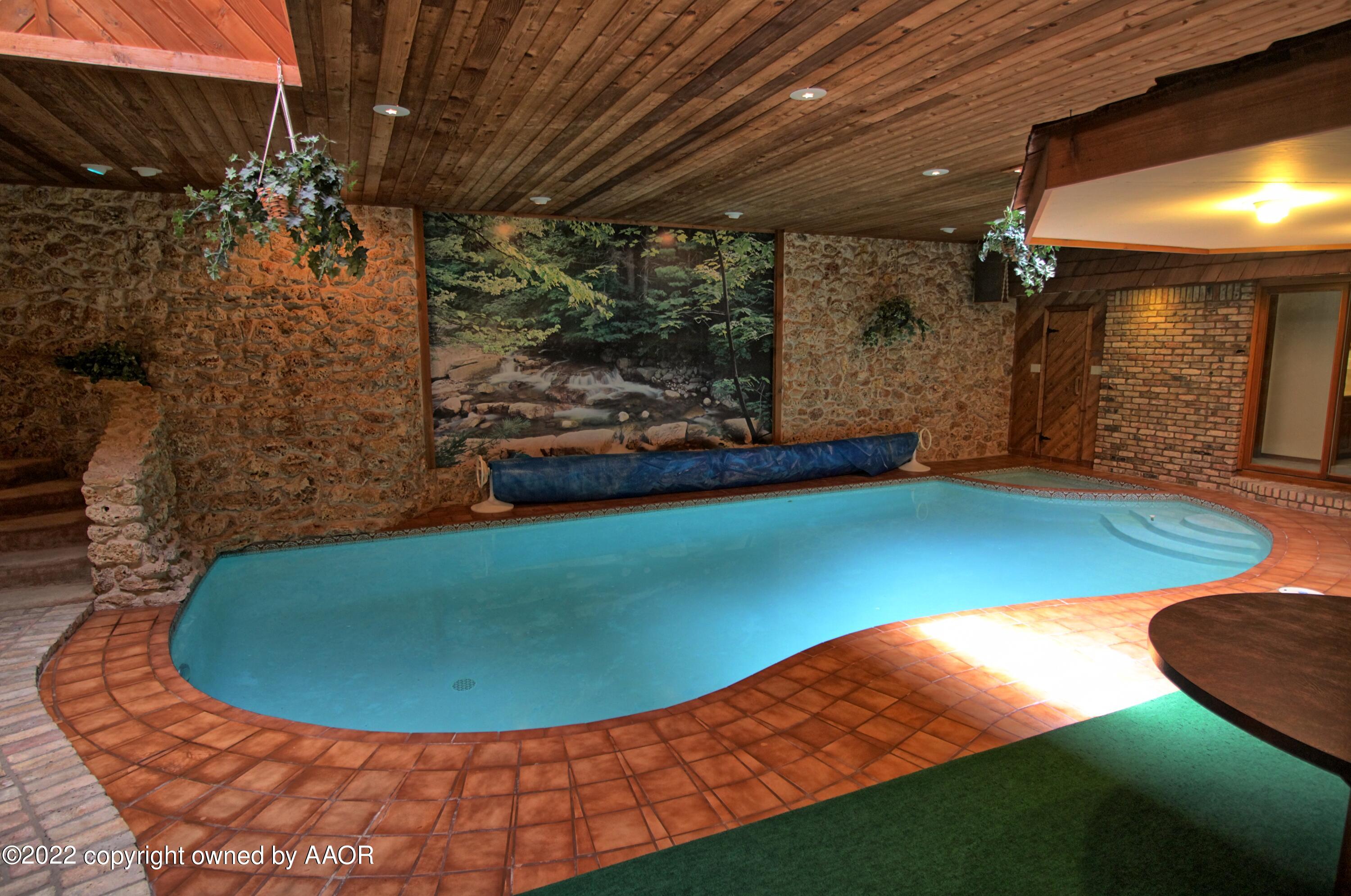 12475 Spur 192 Perryton, TX 79070 - Photo 4 of 21 Spur 192 garden pool