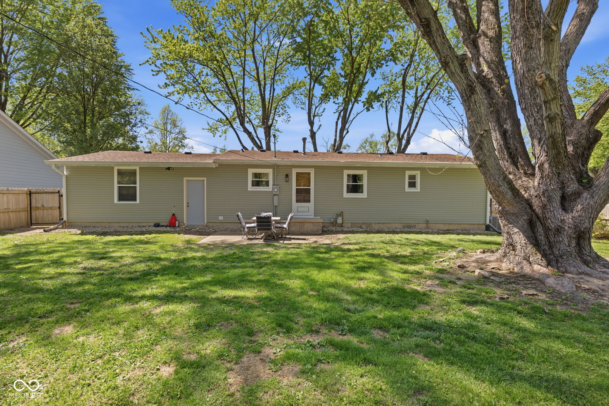 136 East Central Way Pendleton, IN 46064 - Photo 20 of 25