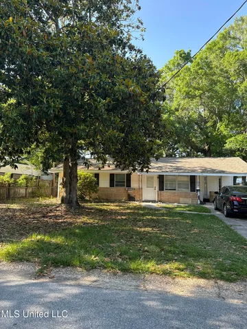 $206,000 | 229 Woodland Circle, Ocean Springs, MS 39564