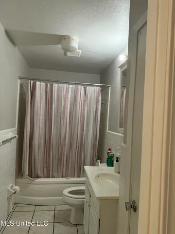 $206,000 | 229 Woodland Circle, Ocean Springs, MS 39564