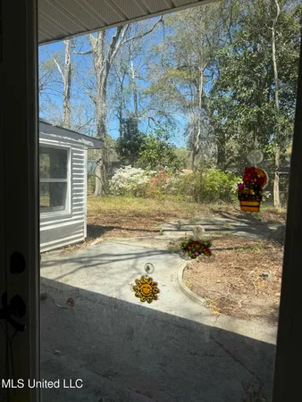 $190,000 | 229 Woodland Circle, Ocean Springs, MS 39564