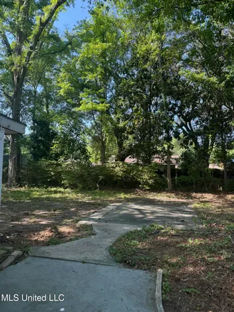 $190,000 | 229 Woodland Circle, Ocean Springs, MS 39564