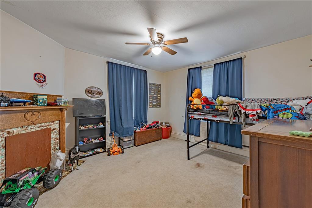 121 Hamilton Avenue Vandergrift, PA 15690 - Photo 18 of 25 a view of a room with gym equipment