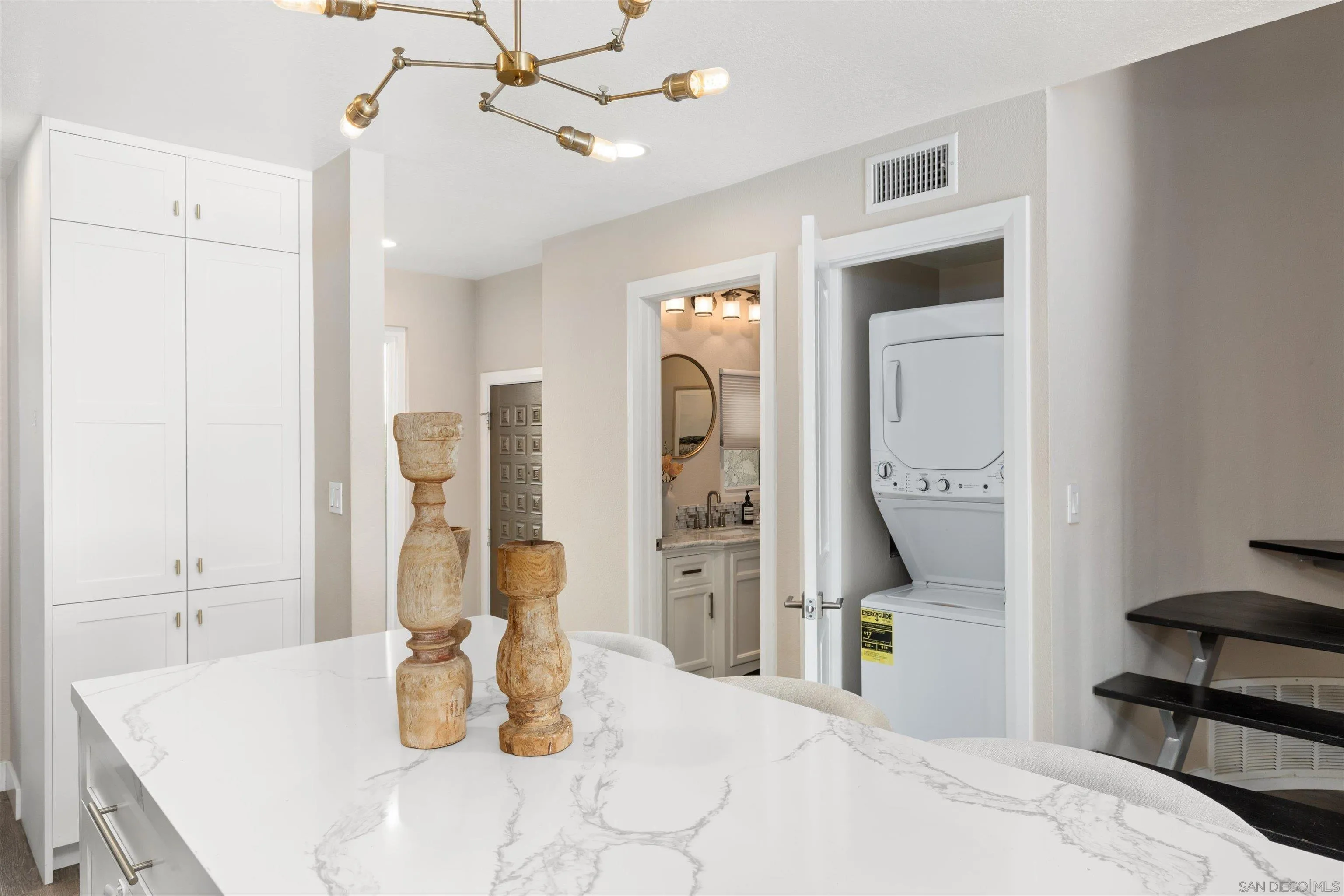 1913 Alga Road, Unit A Carlsbad, CA 92009 - Photo 8 of 44