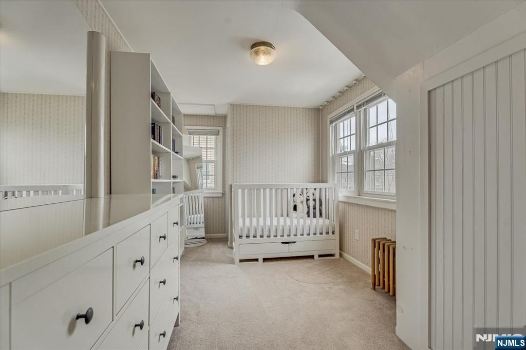 27 Prospect Avenue Pompton Plains, NJ 07444 - Photo 17 of 26 a view of an empty room with a window