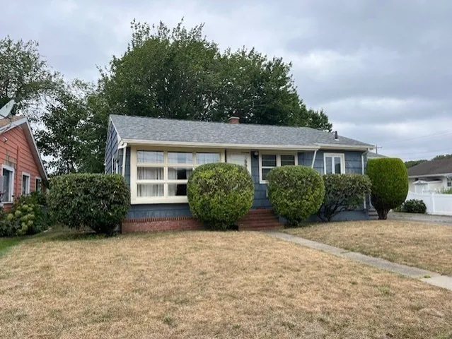 $379,900 | 161 Portland Street, New Bedford, MA 02744