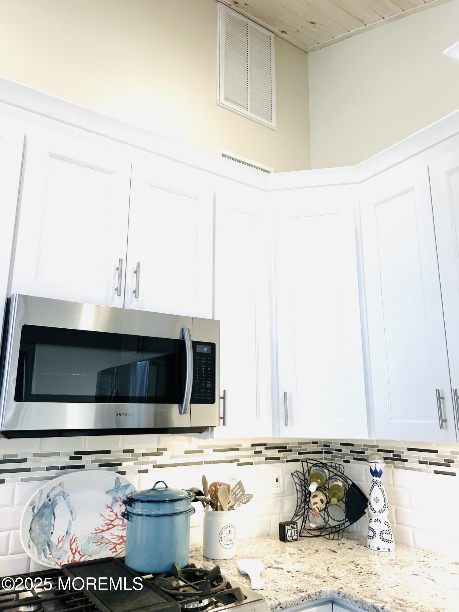 33 East Pompano Way Lavallette, NJ 08735 - Photo 5 of 28 IMG_9465