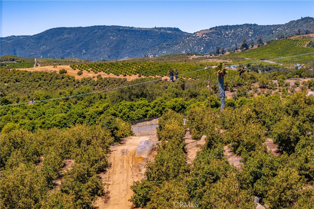 2526 Camaron Road Temecula, CA 92590 - Photo 7 of 34