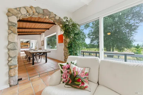 $1,799,000 | 4405 Silverado Trail North, Calistoga, CA 94515