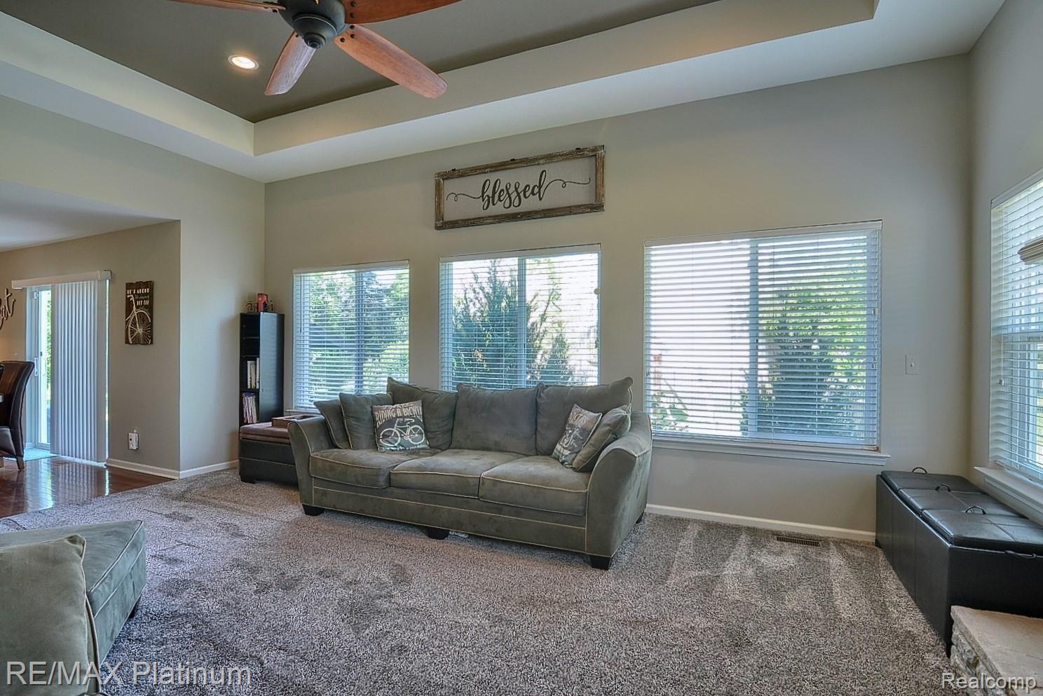 24579 Martindale Road South Lyon, MI 48178 - Photo 16 of 41 Great Room 3rd View.jpg