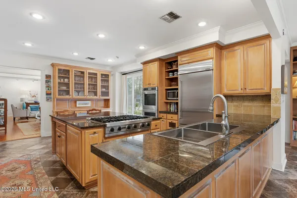 $550,000 | 1045 Avondale Street, Jackson, MS 39216