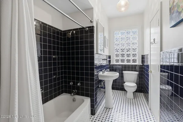 $550,000 | 1045 Avondale Street, Jackson, MS 39216