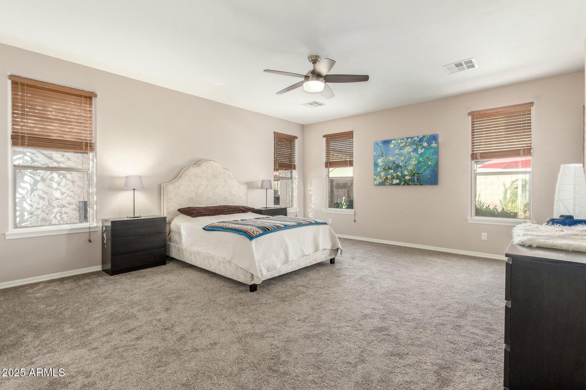 2614 West Florimond Road Phoenix, AZ 85086 - Photo 13 of 21 Main Floor Primary