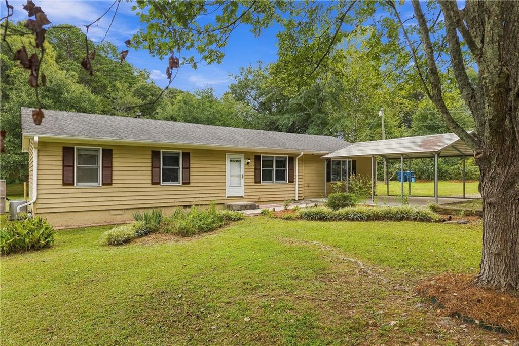 1639 Flowery Branch Road Hoschton, GA 30548 - Photo 4 of 66 Gallery Image 4