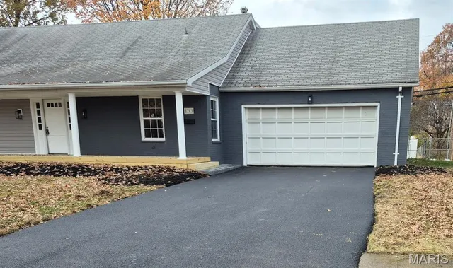 $230,000 | 3203 Newell Drive, Granite City, IL 62040