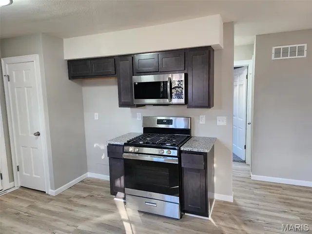 $230,000 | 3203 Newell Drive, Granite City, IL 62040