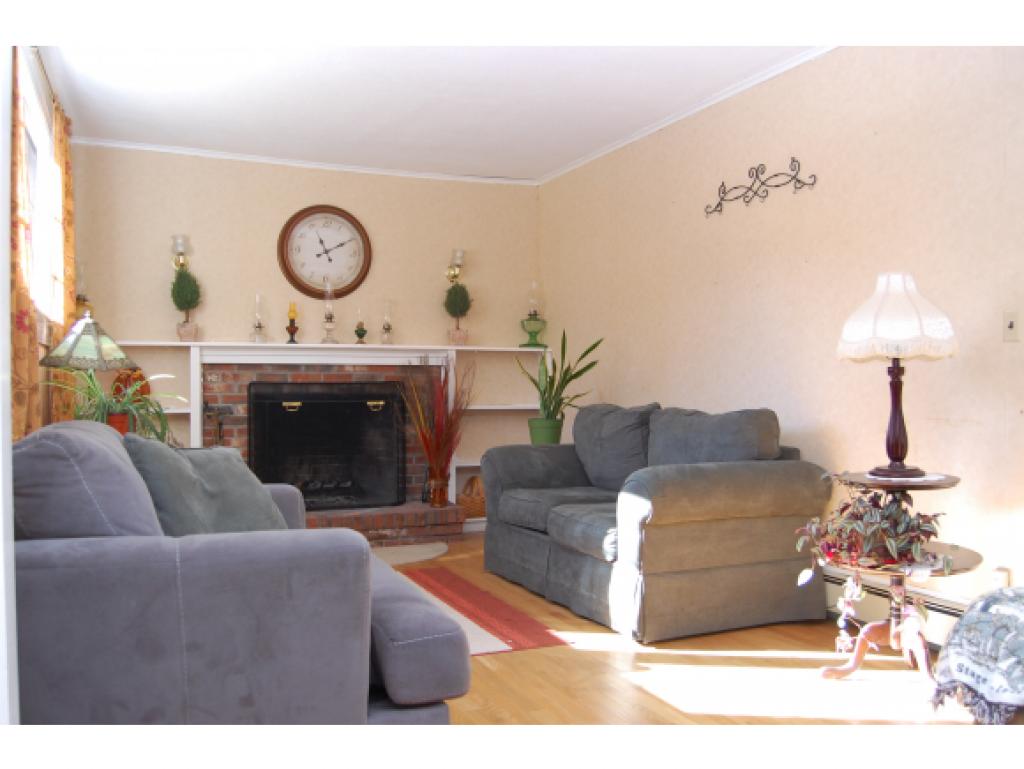 606 Portland Street Rochester, NH 03867 - Photo 8 of 28 Gallery Image 8