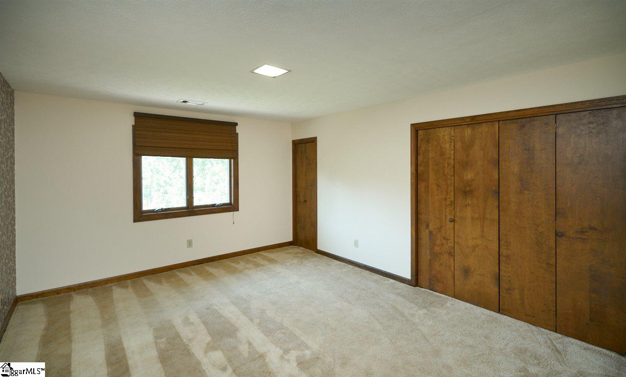 103 Raven Road Greenville, SC 29615 - Photo 28 of 36