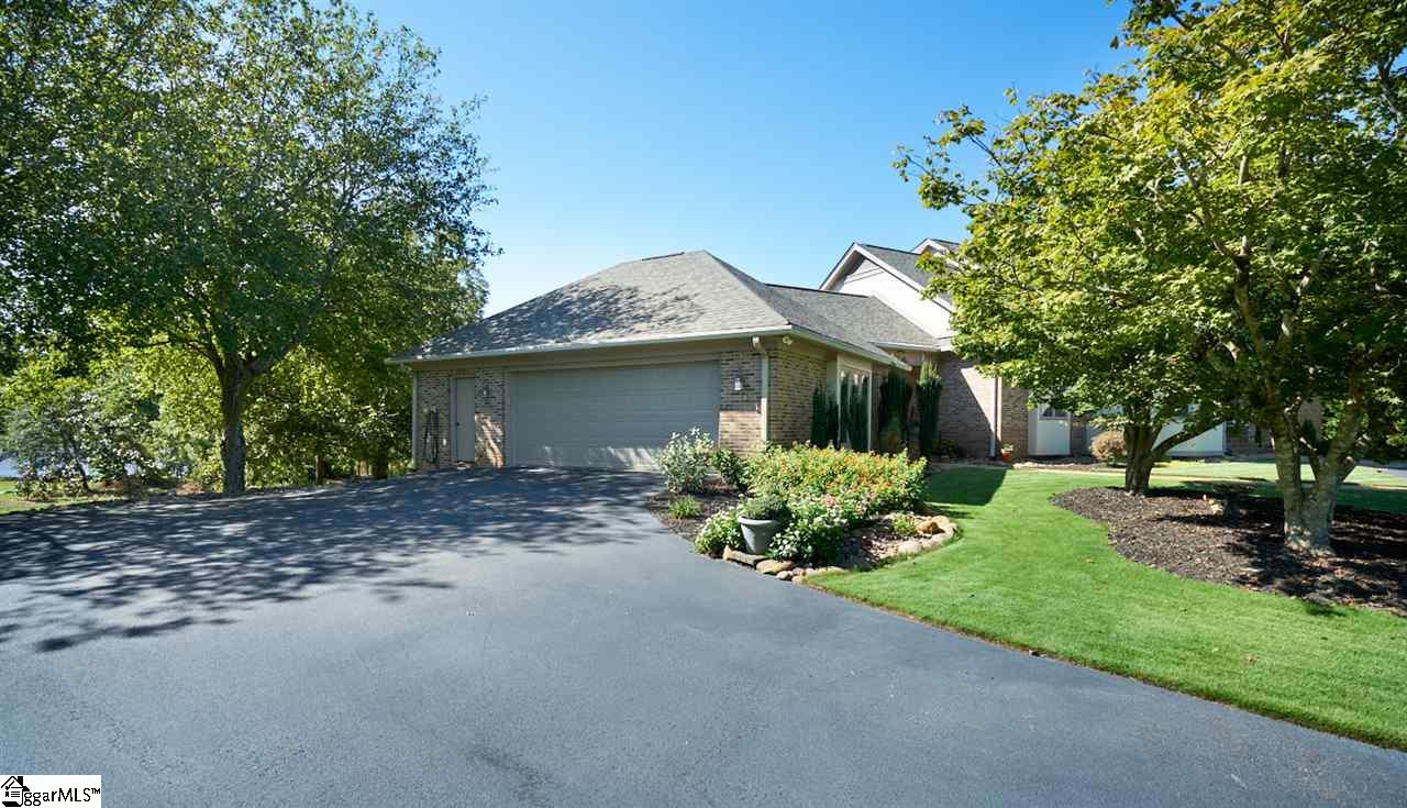 103 Raven Road Greenville, SC 29615 - Photo 4 of 36