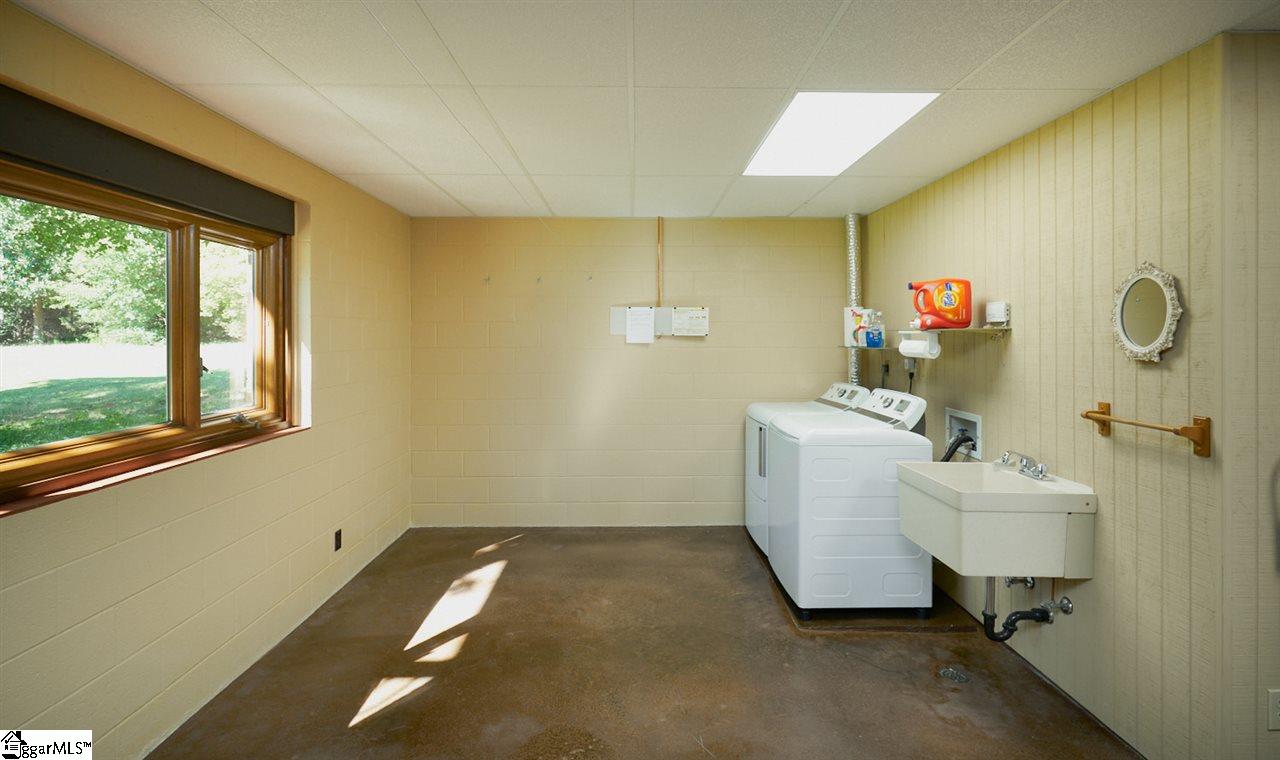 103 Raven Road Greenville, SC 29615 - Photo 34 of 36
