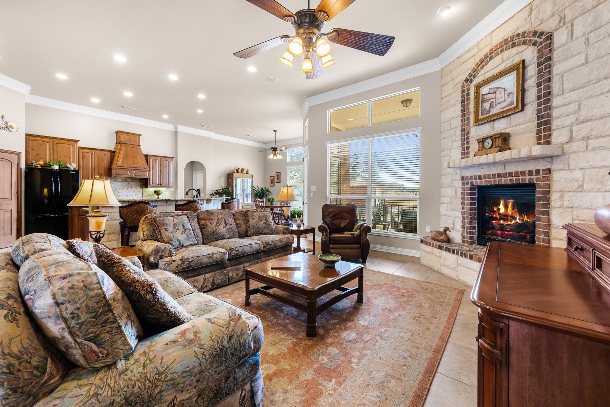 1735 Alta Vista Loop Temple, TX 76502 - Photo 14 of 38 a living room with furniture and a fireplace