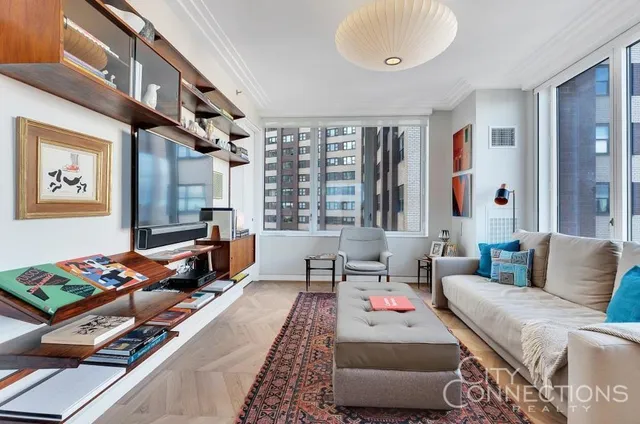 $6,750,000 | 15 West 63rd Street, Unit 21A | Upper West Side