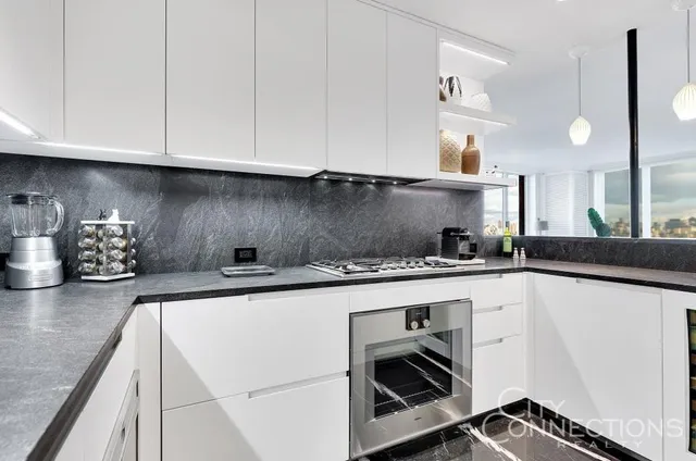 $6,750,000 | 15 West 63rd Street, Unit 21A | Upper West Side