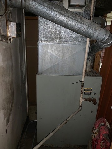 5929 West Rice Street Chicago, IL 60651 - Photo 22 of 29 a close up of a sink