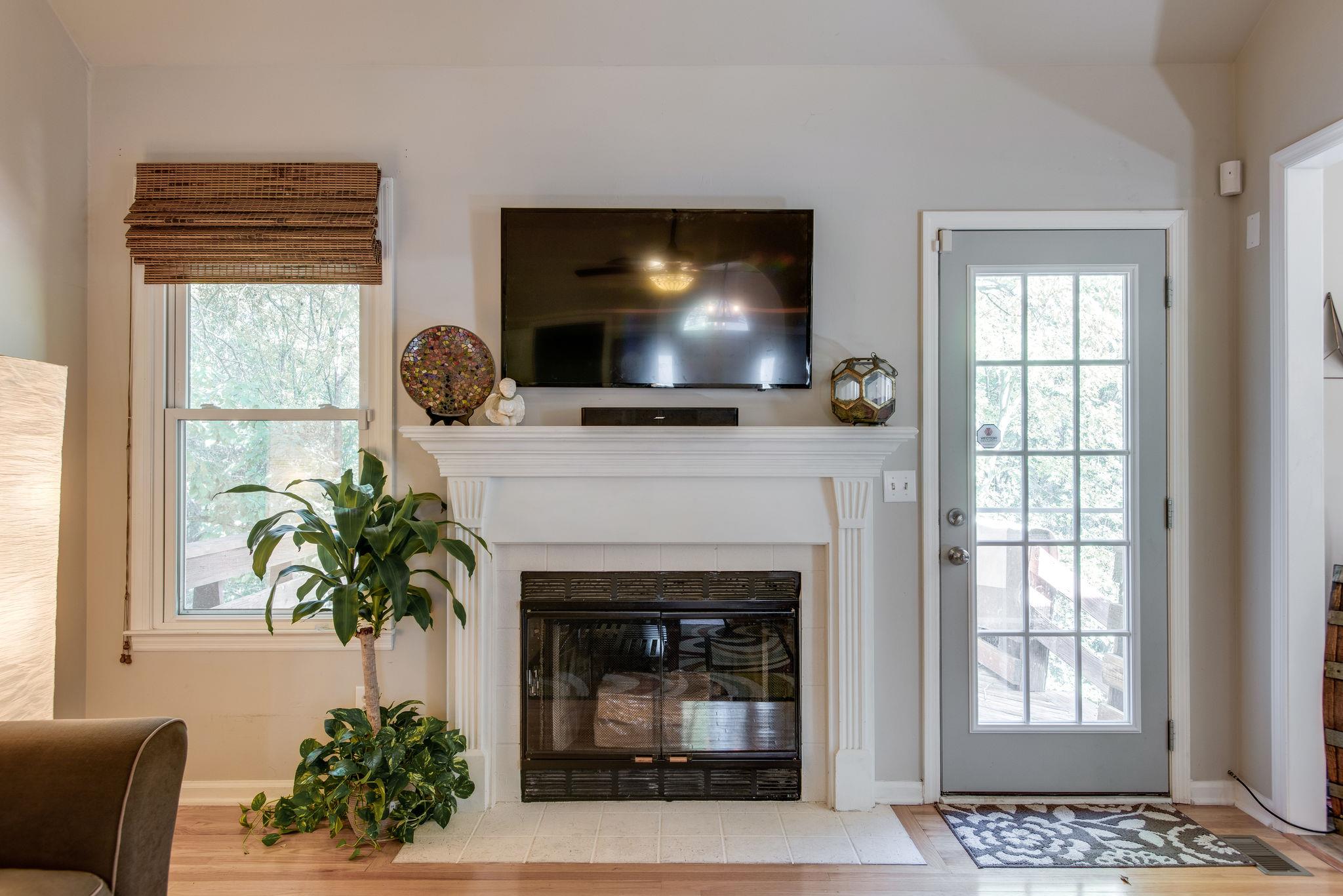 1040 Fitzpatrick Road Nashville, TN 37214 - Photo 10 of 27 Wood burning fireplace for chilly nights and great ambiance.