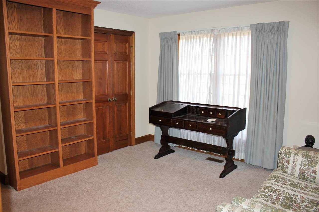 8612 Oneal Road Raleigh, NC 27613 - Photo 11 of 22 Office/4th Bedroom