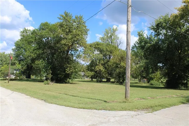 $3,500 | South Highland Street, Mulberry, KS 66756