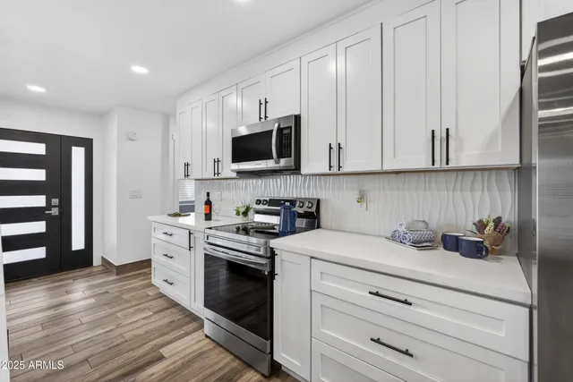 $385,000 | 731 East Villa Rita Drive, Phoenix, AZ 85022