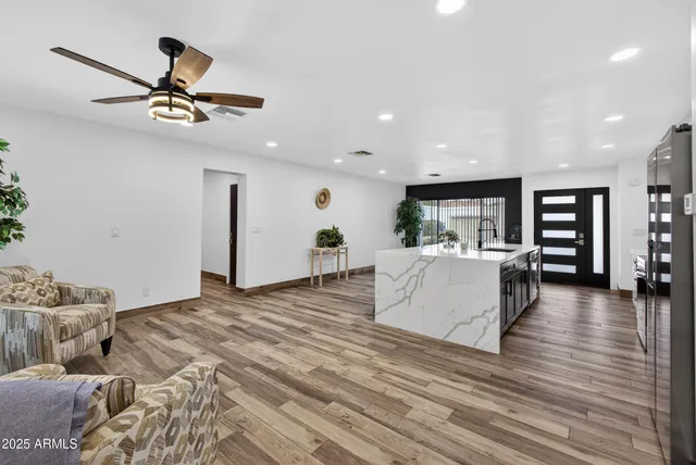 $385,000 | 731 East Villa Rita Drive, Phoenix, AZ 85022