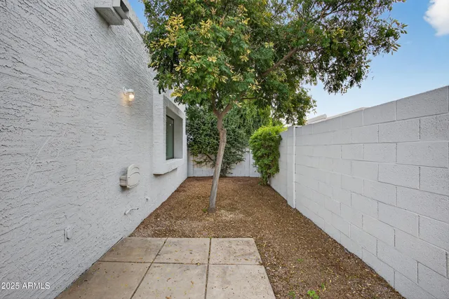 $385,000 | 731 East Villa Rita Drive, Phoenix, AZ 85022