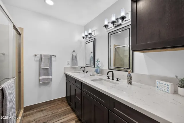 $385,000 | 731 East Villa Rita Drive, Phoenix, AZ 85022