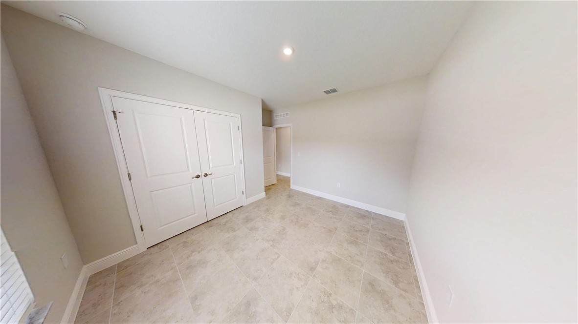 418 Easy Street Sebastian, FL 32958 - Photo 20 of 34 a view of an empty room