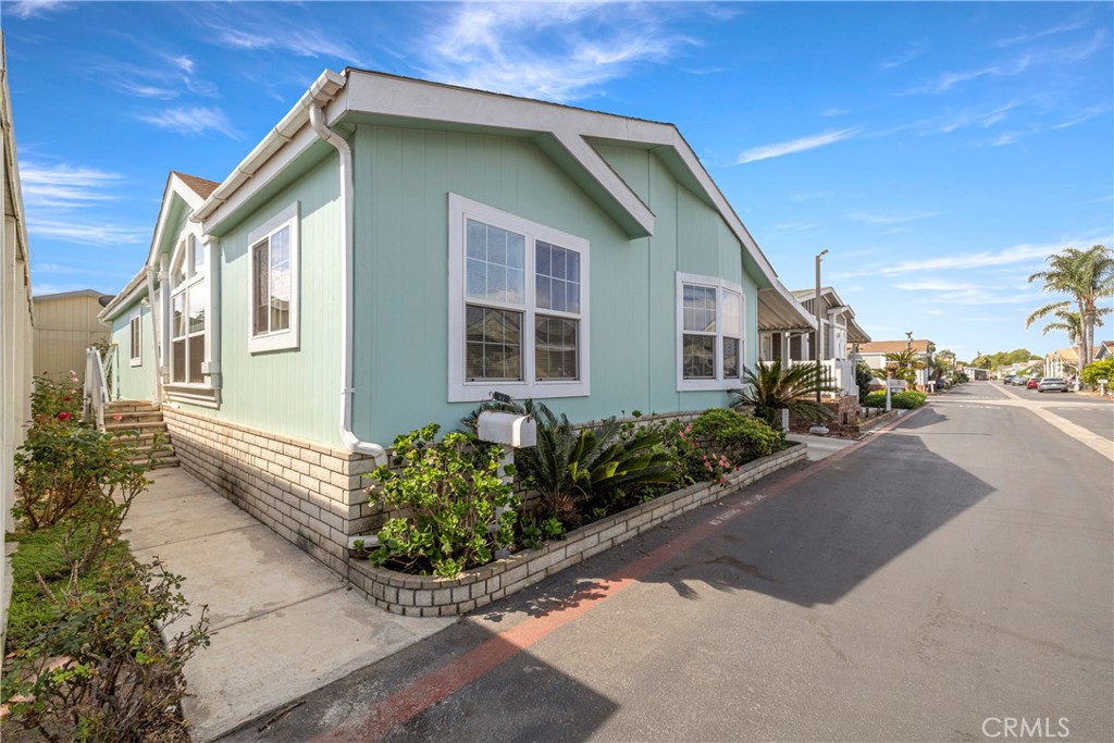 3050 West Ball Road, Unit 88 Anaheim, CA 92804 - Photo 2 of 36