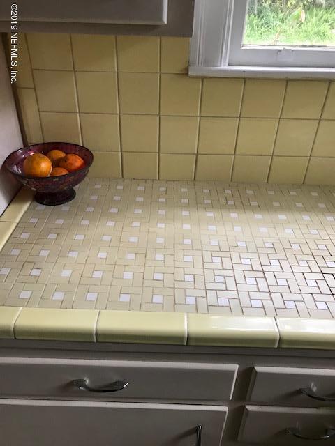10248 Scott Mill Road Jacksonville, FL 32257 - Photo 30 of 53 Kitchen 3
